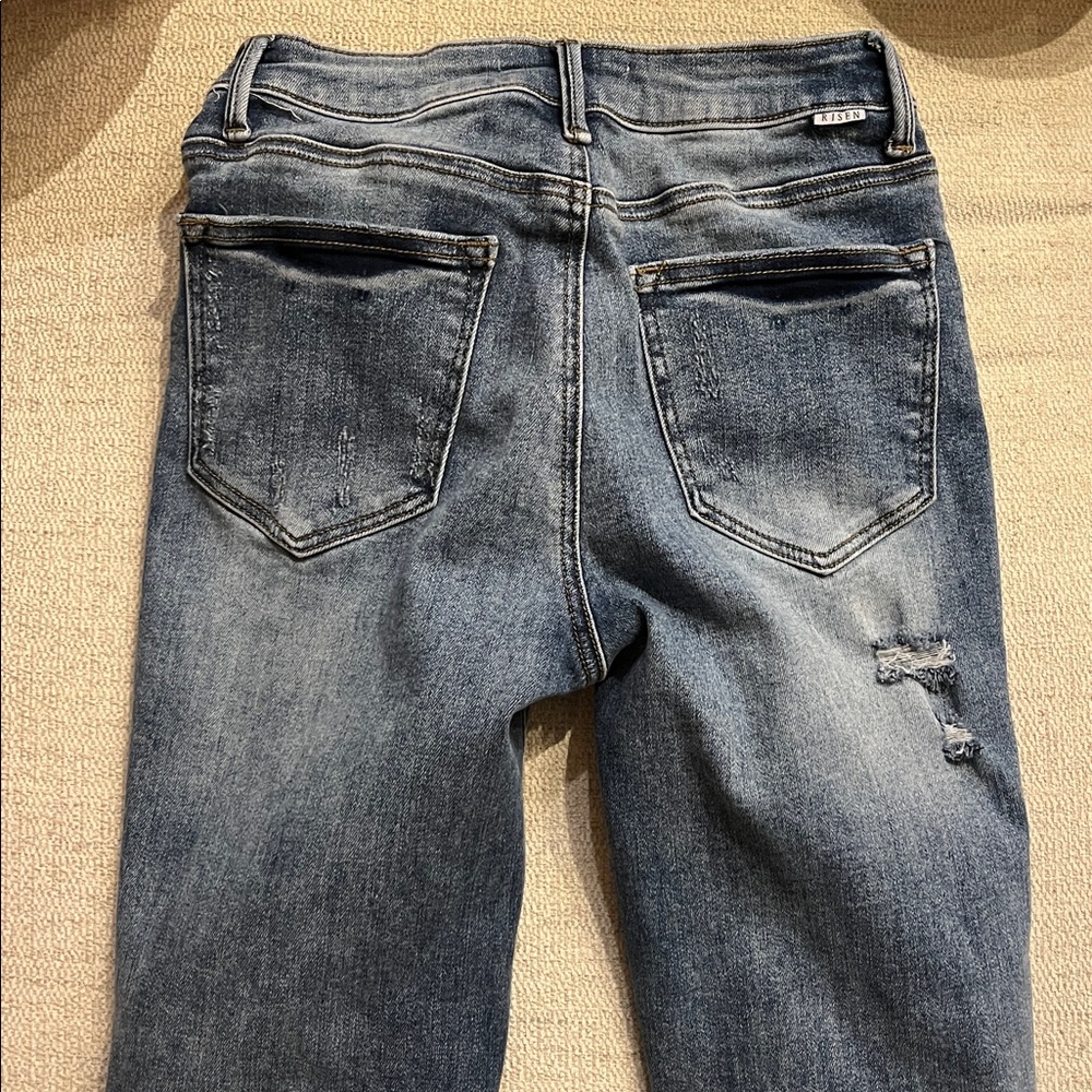 High-Rise Flare Jeans in Washed Blue - Picture 8 of 9
